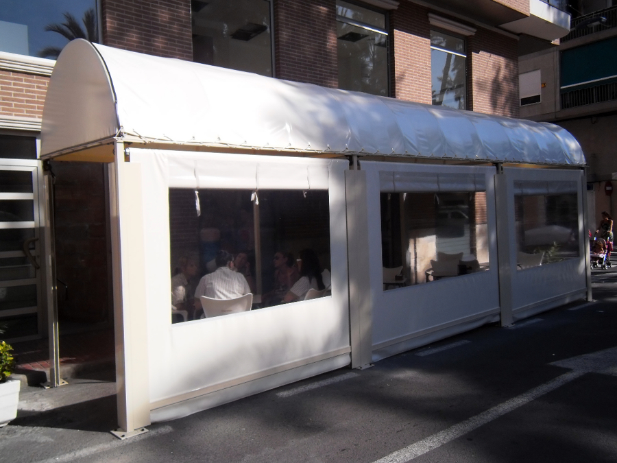 TOLDO PARA CAFETERIA 
