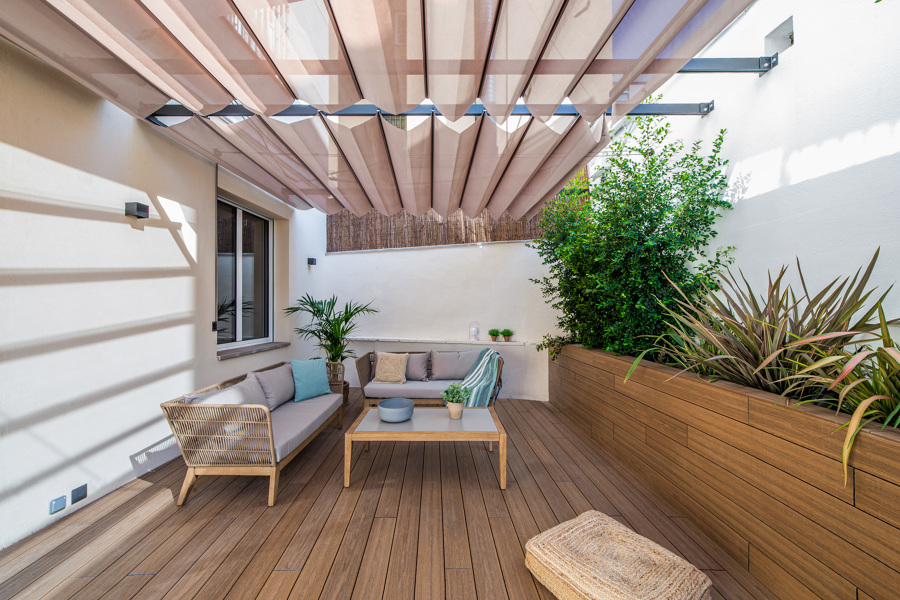 Toldo Corredero entre Paredes