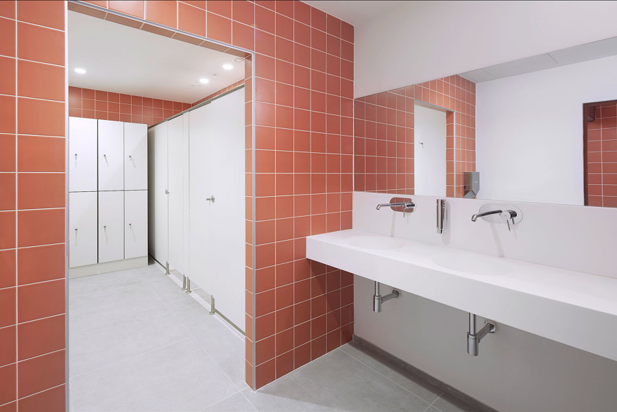 Reconversión de unos trasteros en aparcamiento para vehículos ligeros en un edificio de oficinas propiedad de Inmobiliaria Colonial.