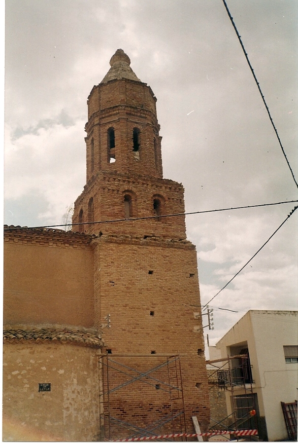 Torre de la iglesia antes de restaurar