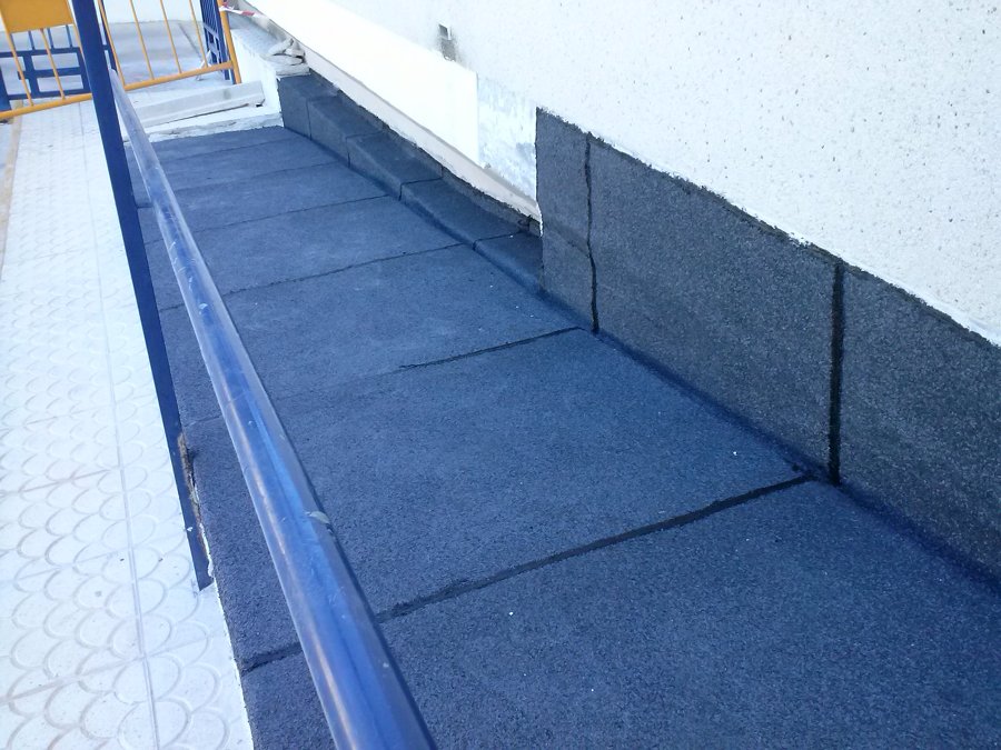 Impermeabilización de rampa minusvalidos