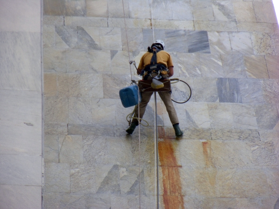 Trabajos verticales sin andamios.