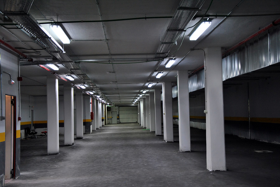 TUBO LED GARAJES