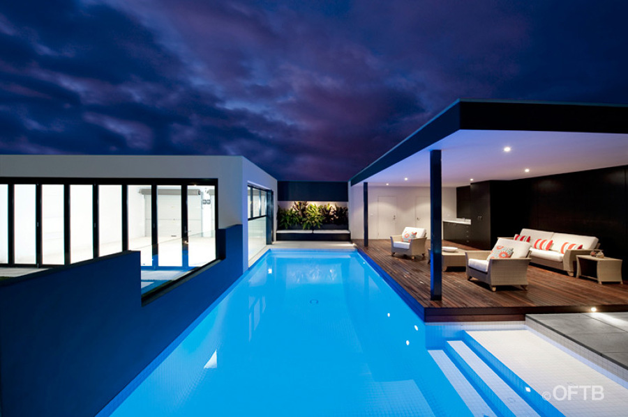 Piscina obra vivienda unifamiliar