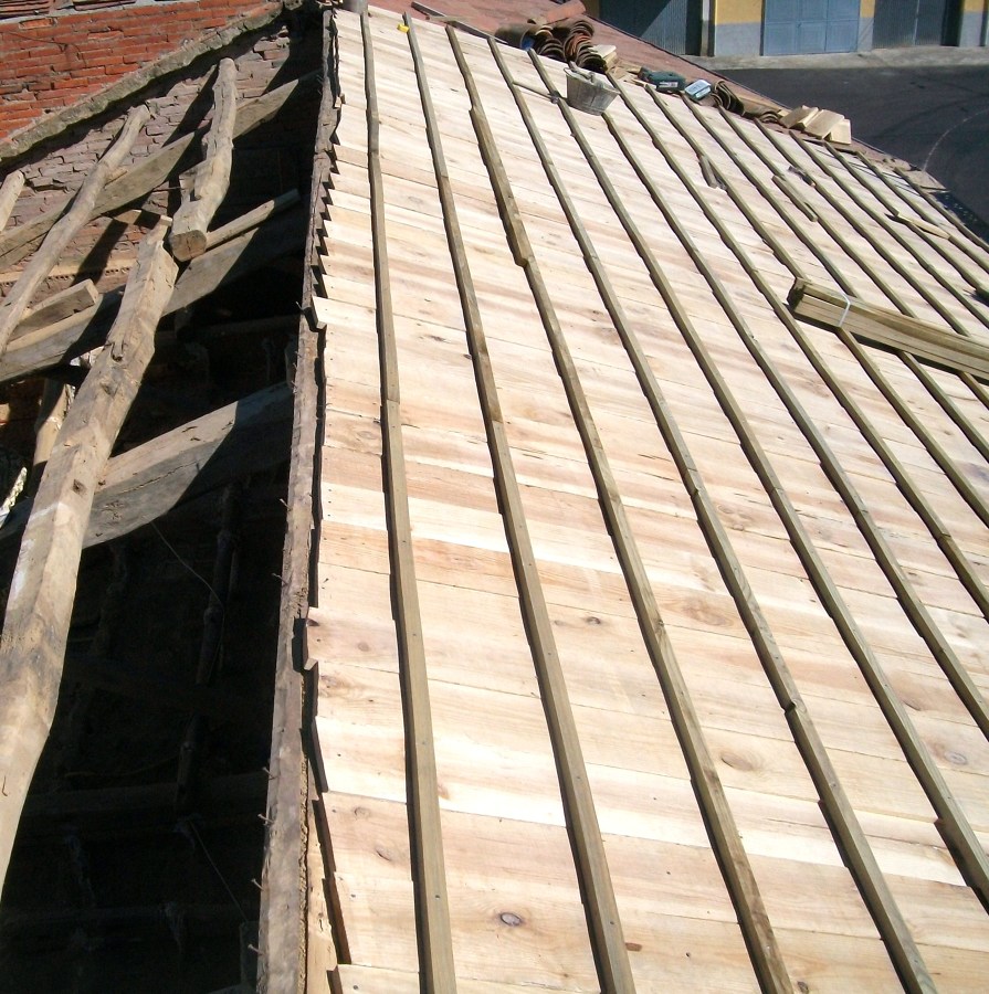 una solucion para reparar,no muy costosamente tejado viejo