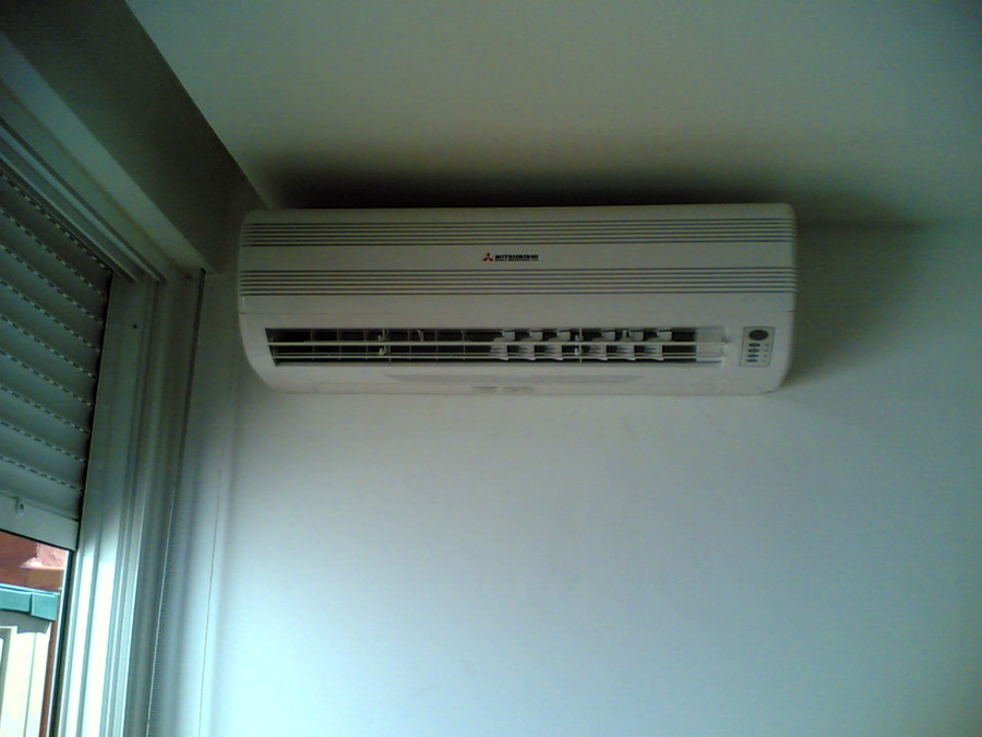 Unidad interior en el  salon