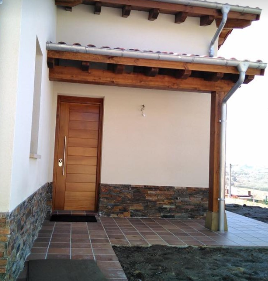 Construcción de vivienda unifamiliar