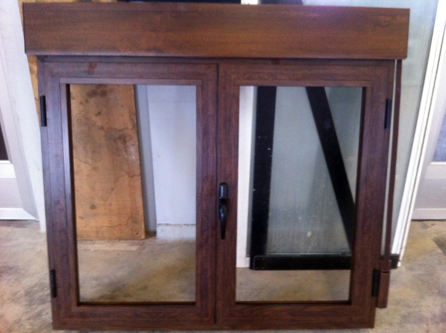 Vantana con persiana