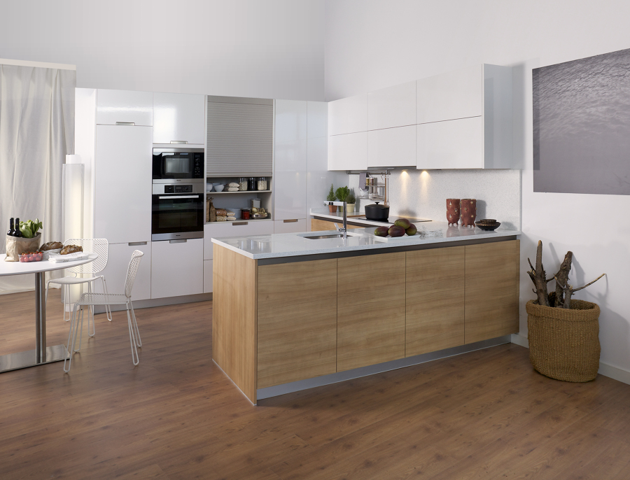 Cocina laminada sistema apertura gola