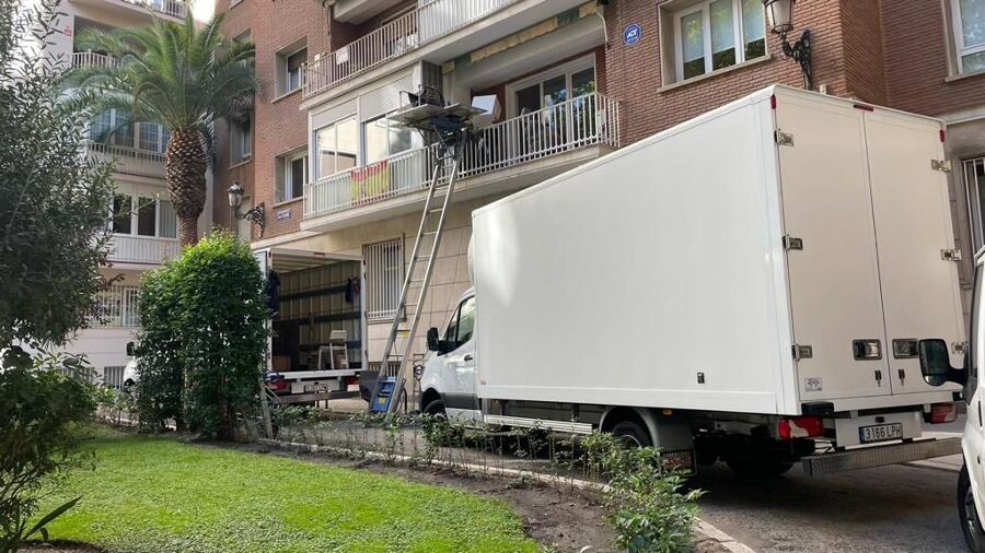 MUDANZA DE OFICINA CON EL MONTAMUEBLES