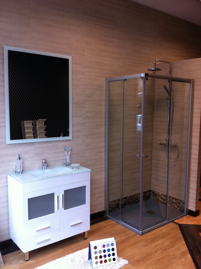 Venta de mueble de baño ,mamparas y accesorios de baño