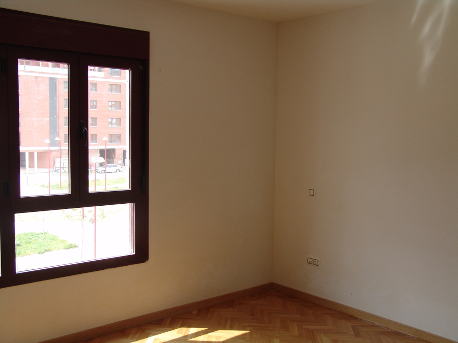 Ventana climalit y suelo parquet