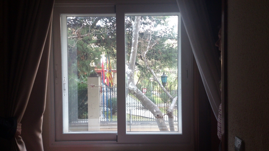 Ventana corredera montada en Residencia