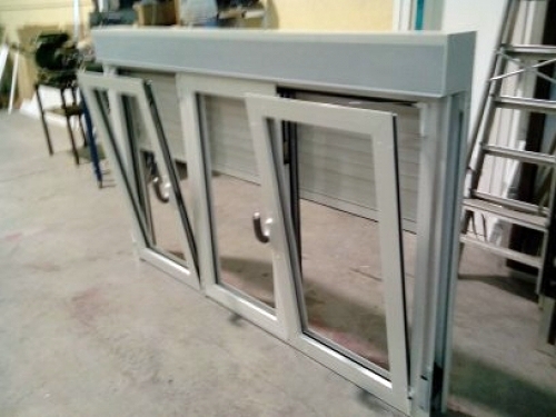 VENTANA OSCILOBATIENTE DE 3 HOJAS