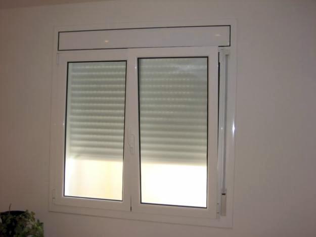 Ventana oscilobatiente