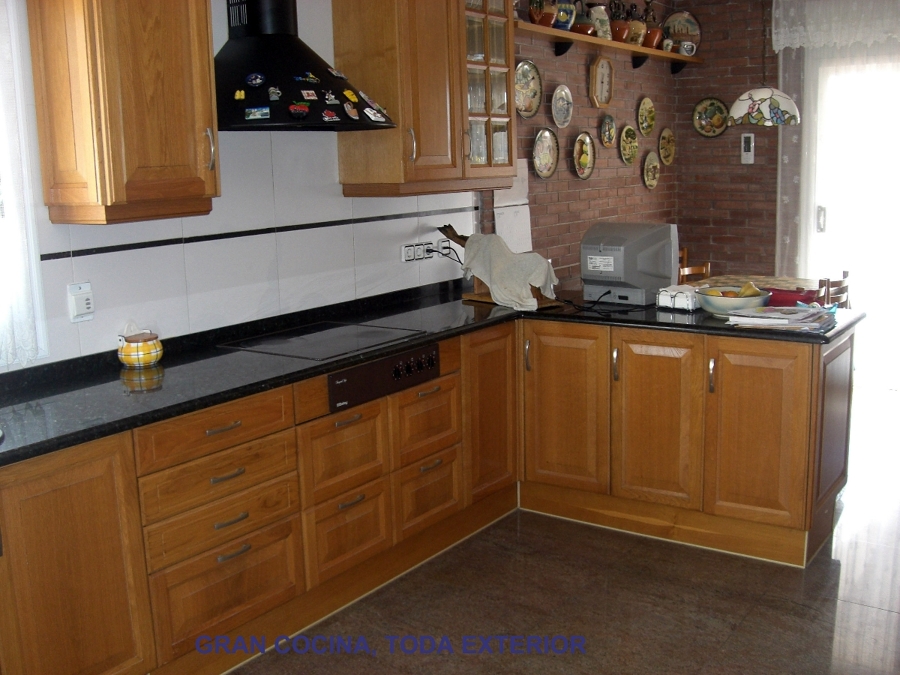 VERDE UBATUBA 3CM.+ CANTO ROMO