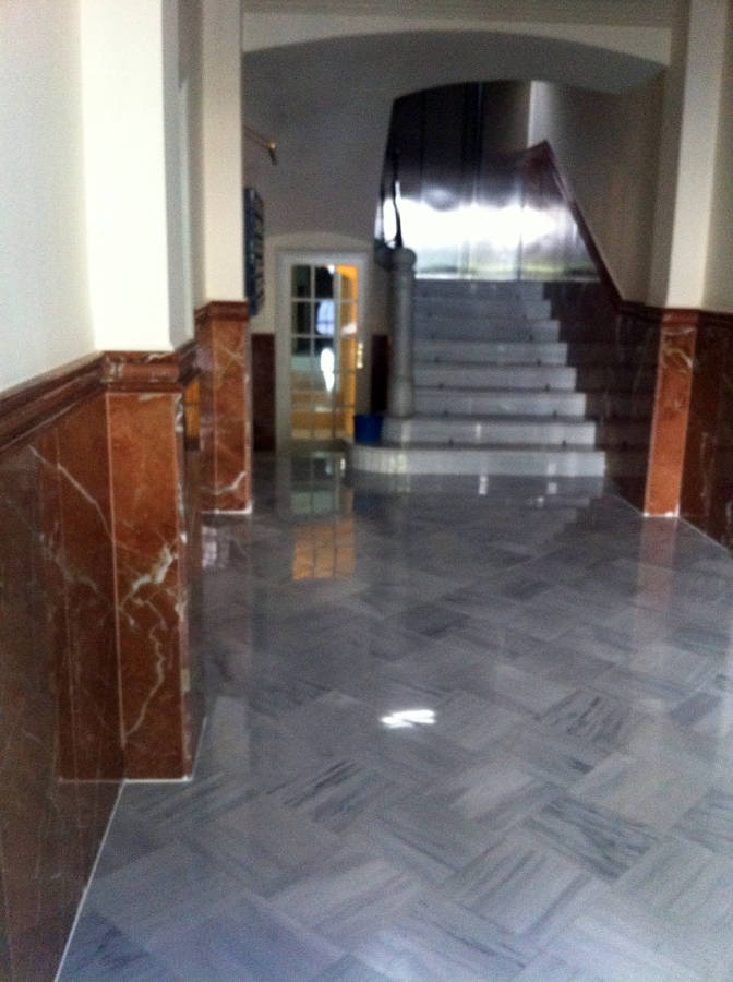 Vestíbulo terminado 