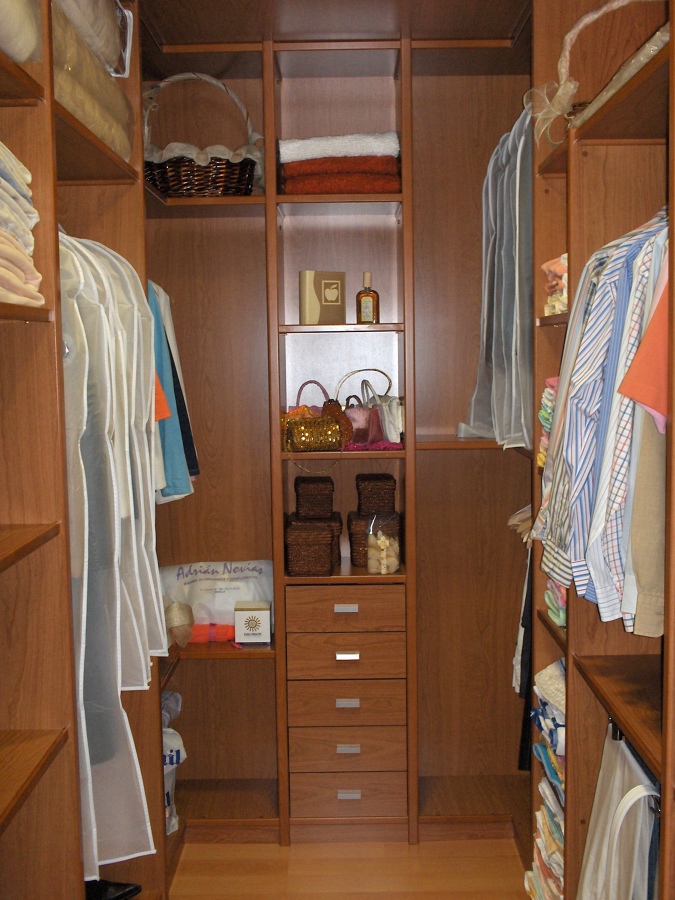 Vestidor cerezo