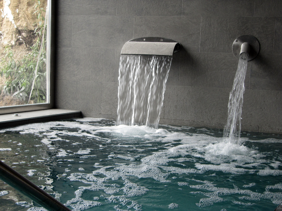 Vestuarios y Spa en vivienda particular