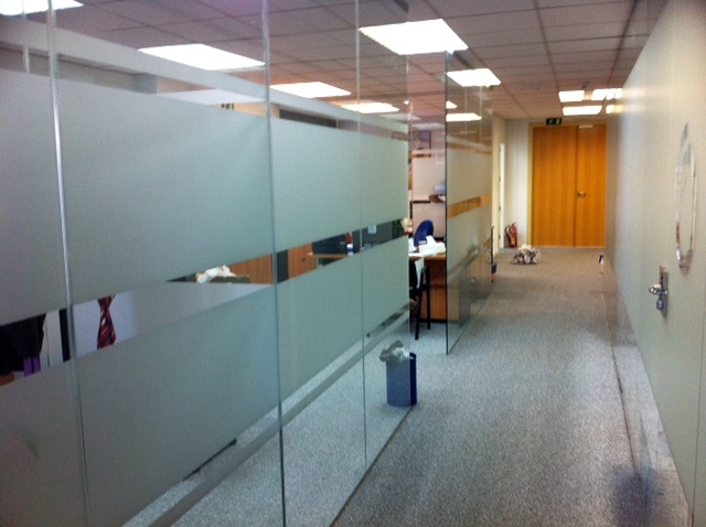 Vidrio Templado para Separacion de oficinas