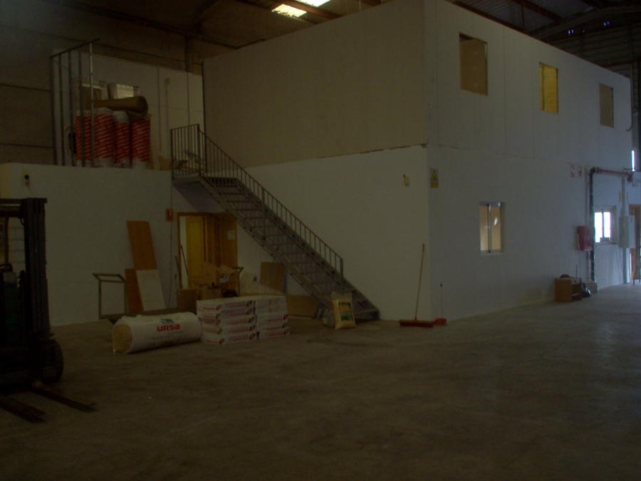 vista exterior de paneles semiacabados, listos para pintar