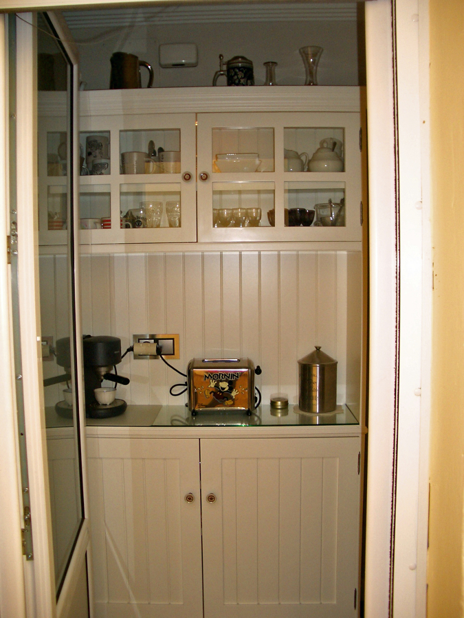 vista frente alacena lacada