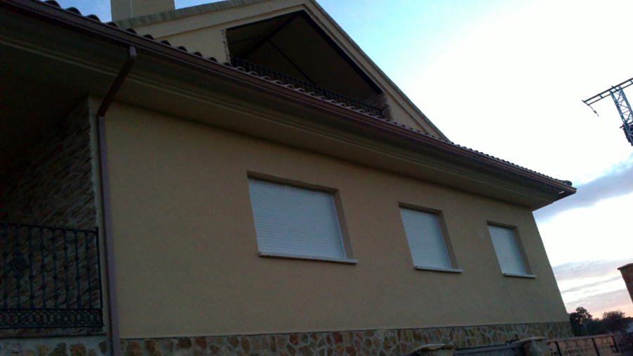 Vista lateral del chalet