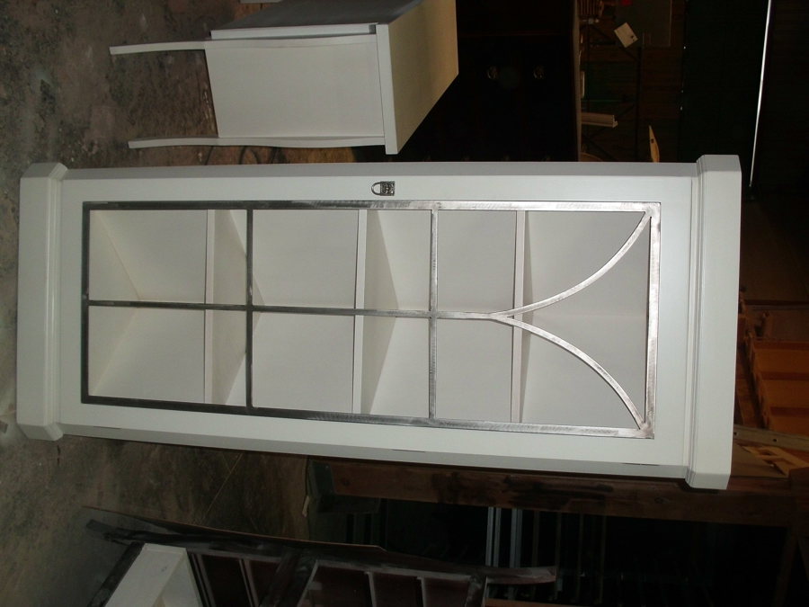 VITRINA 1 PUERTA  HIERRO