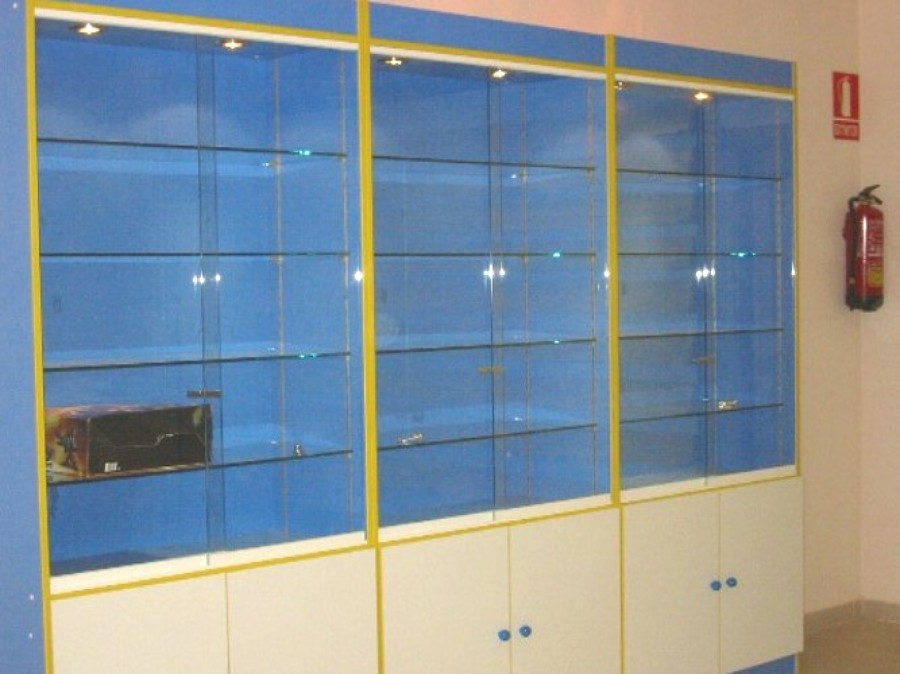 Vitrinas con puertas correderas