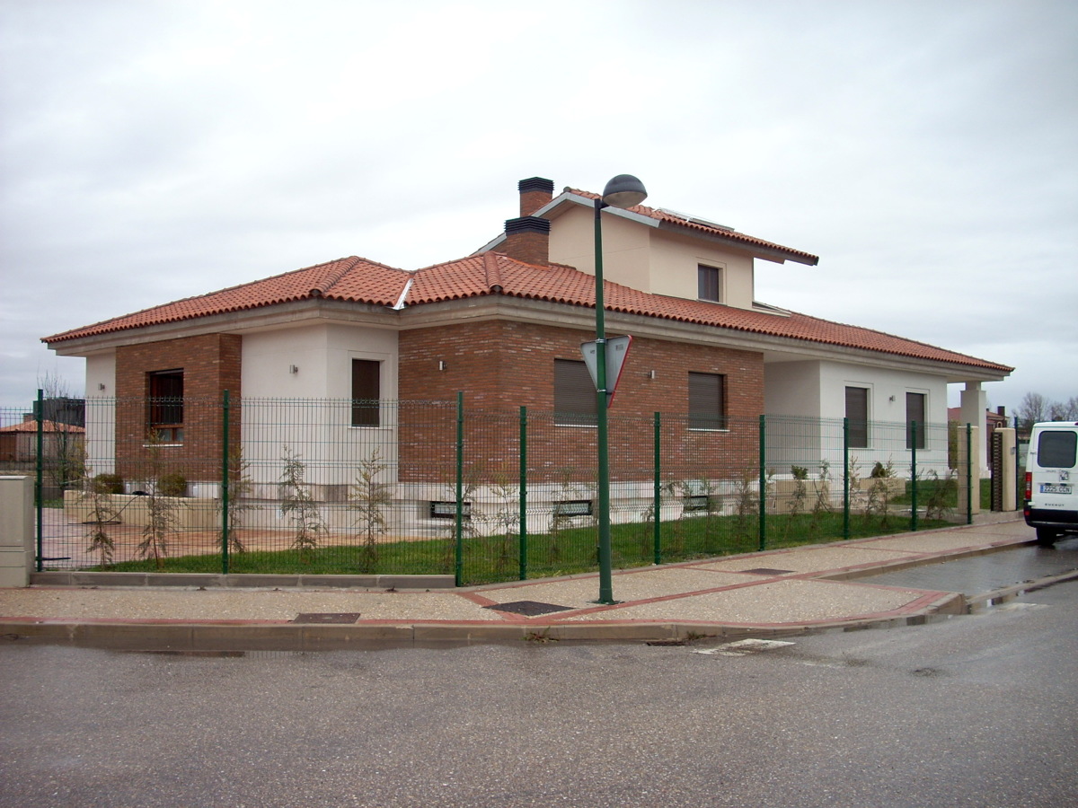 VIV.UNIFAMILIAR. LAGUNA DE DUERO. VALLADOLID