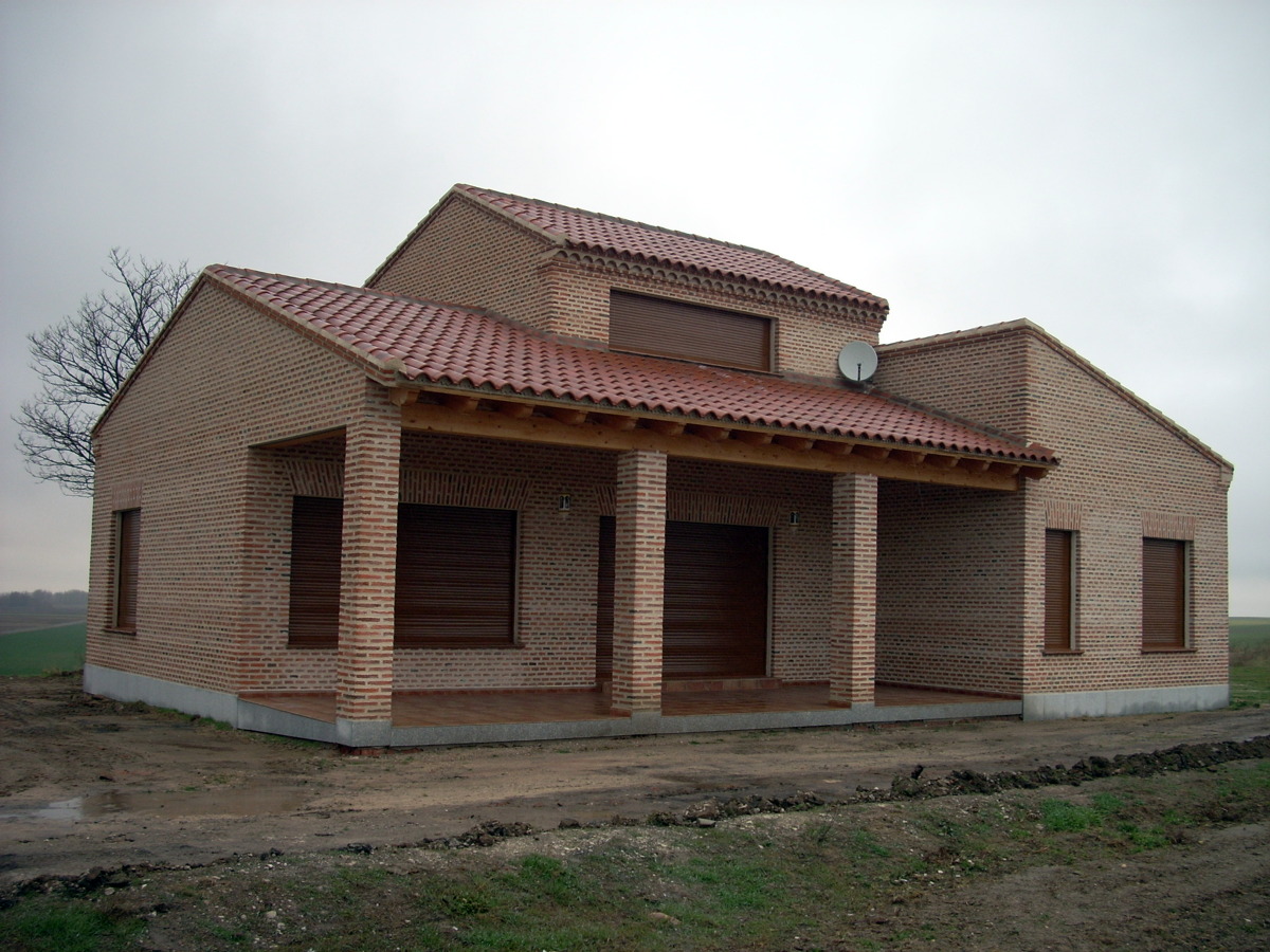 VIV.UNIFAMILIAR. SAN CRISTOBAL DE TRABANCOS. AVILA