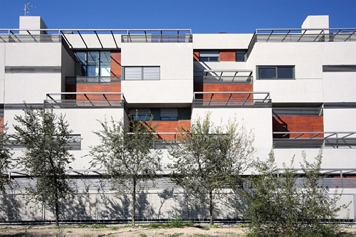 Vivienda Colectiva. Pinto