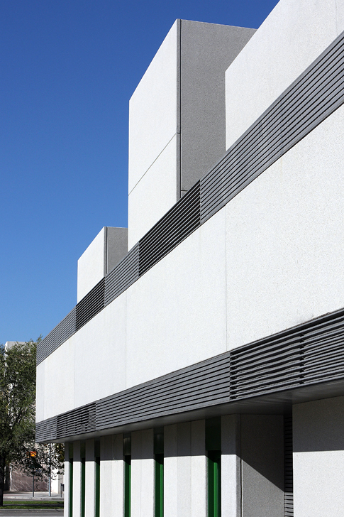 Vivienda Colectiva. Pinto