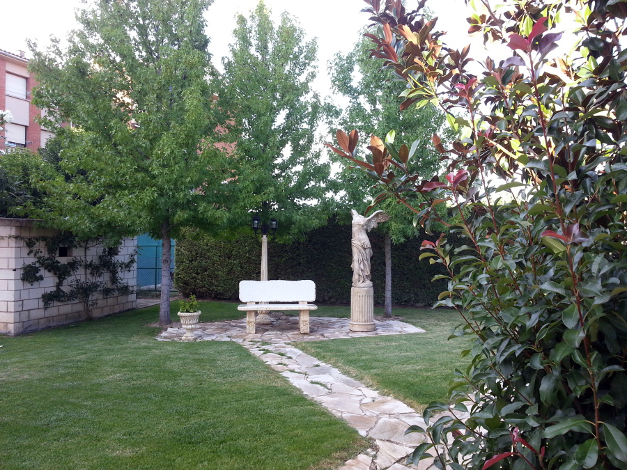 Vivienda en Marcilla, jardin