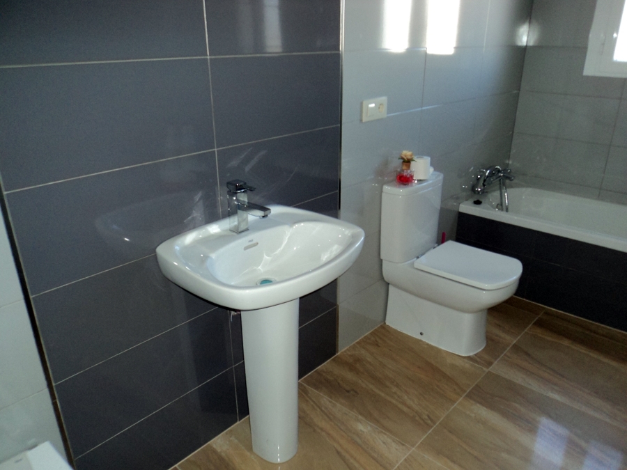 VIVIENDA EN PLANTA BAJA