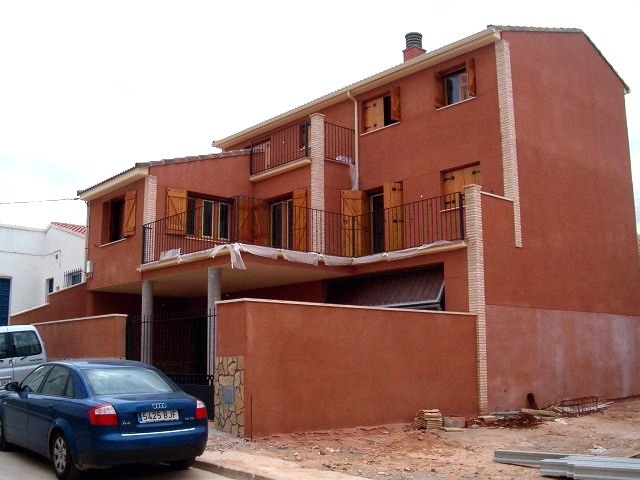 VIVIENDA EN URREA DE GAEN
