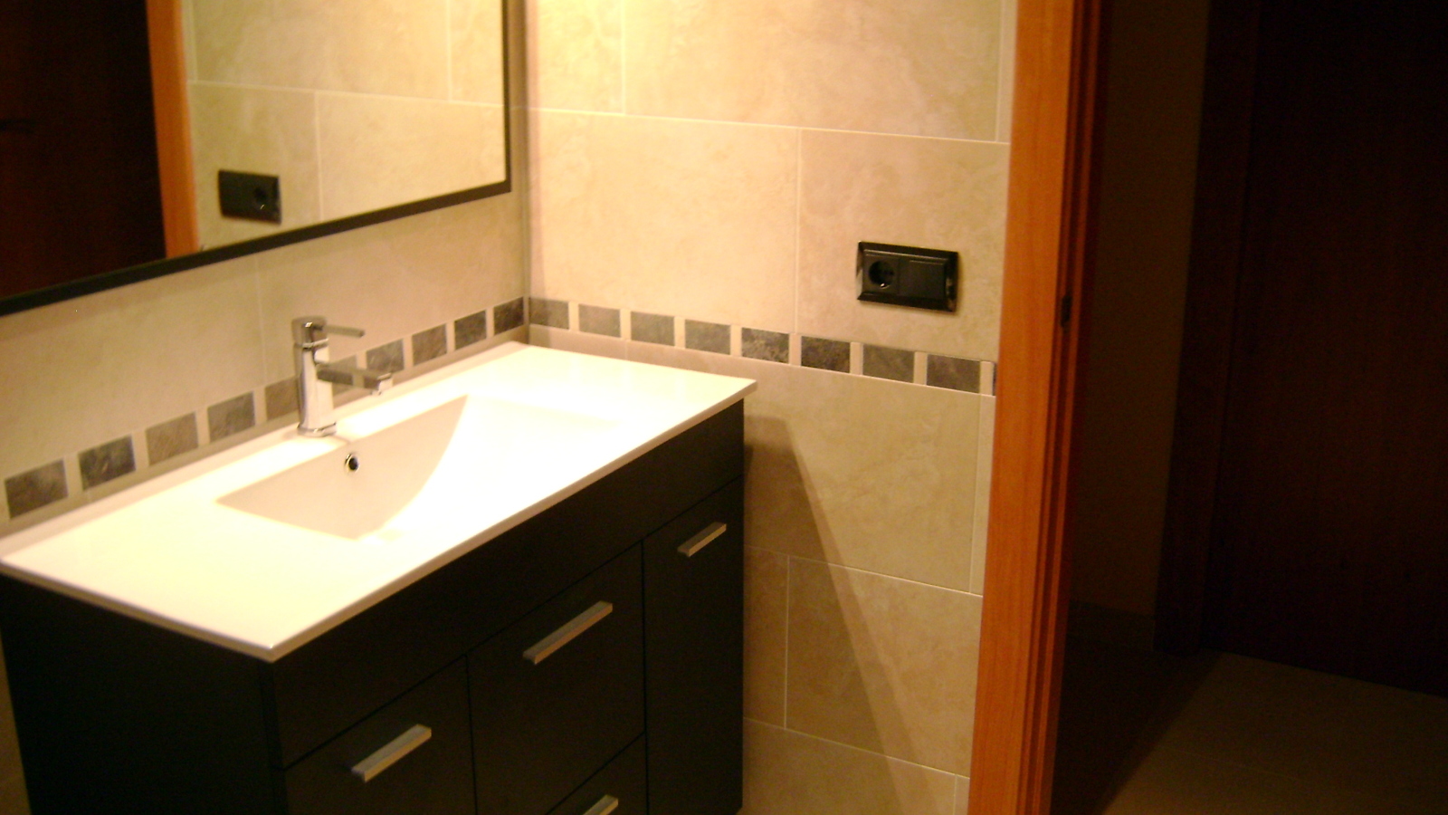 Vivienda unifamiliar aislada. Baño 1