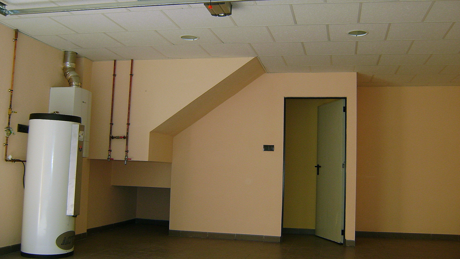 Vivienda unifamiliar aislada, Garaje 1