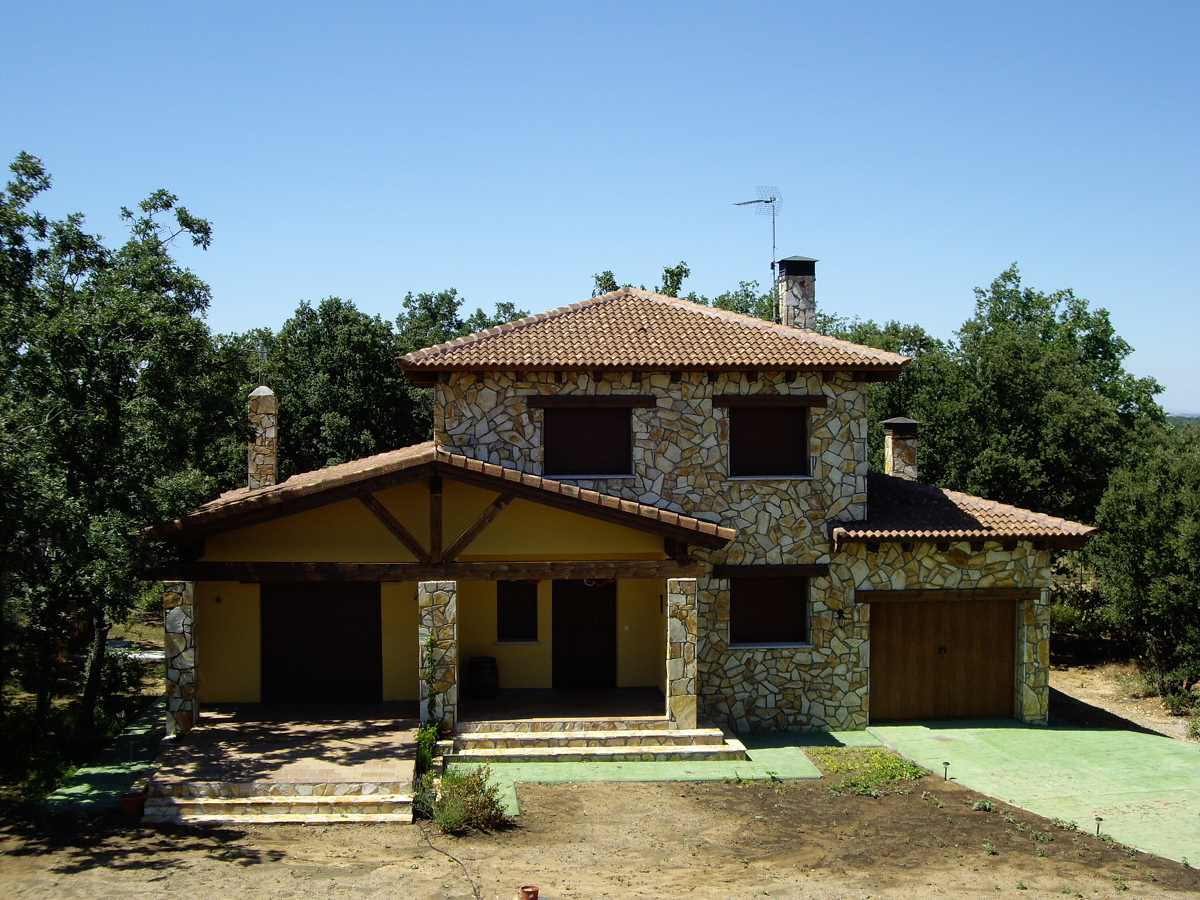 VIVIENDA UNIFAMILIAR AISLADA. RIAZA. SEGOVIA.