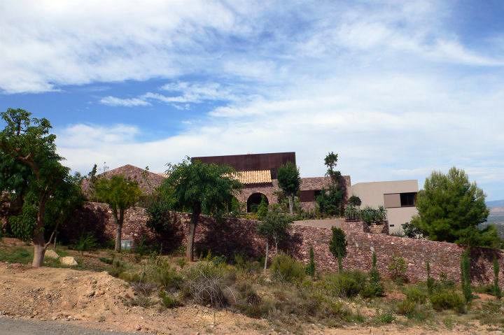 VIVIENDA UNIFAMILIAR AISLADA