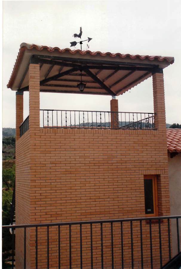 VIVIENDA UNIFAMILIAR EN BELMONTE DE SAN JOSE