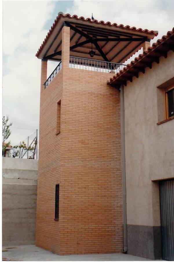 VIVIENDA UNIFAMILIAR EN BELMONTE DE SAN JOSE