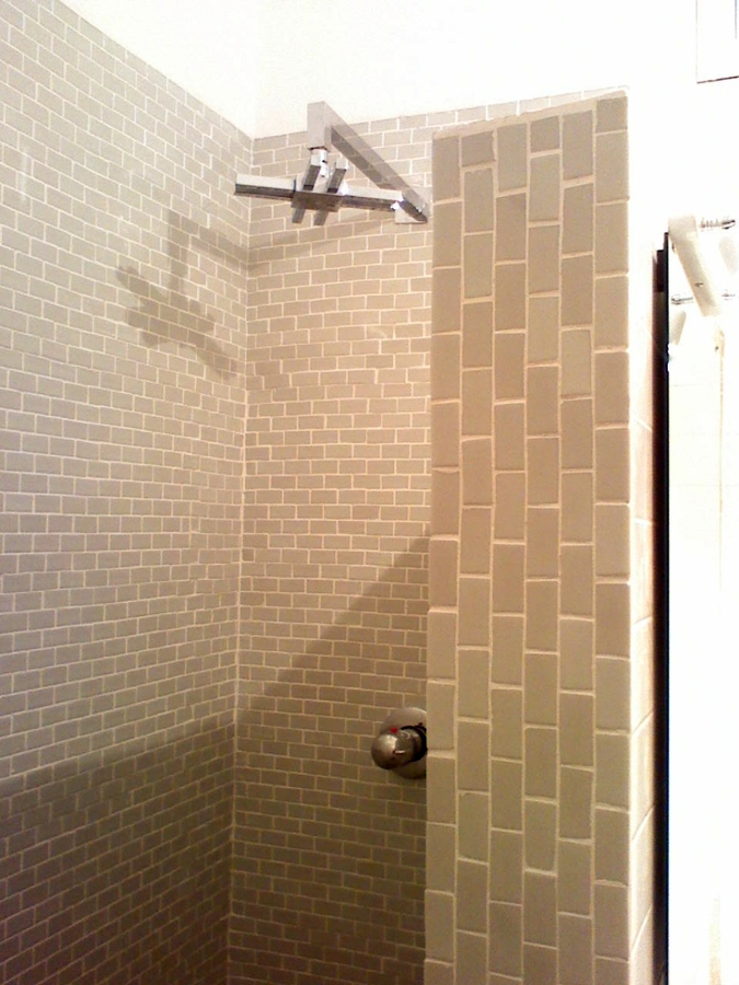 Vivienda unifamiliar en bloque sita en Málaga. Ducha