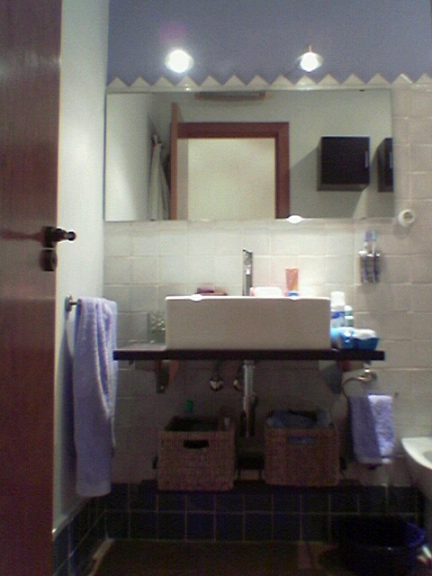 Vivienda unifamiliar en bloque sita en Sevilla. Baño