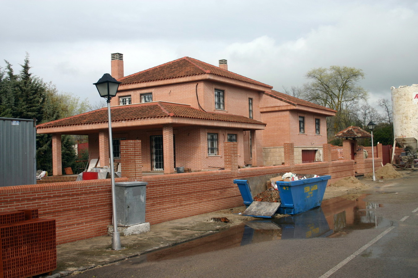 VIVIENDA UNIFAMILIAR 