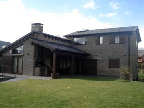 Vivienda Unifamiliar en Guils de Cerdanya, Girona. (1)