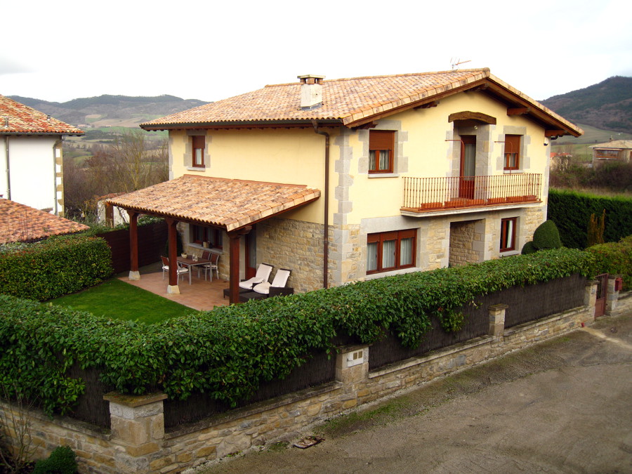 VIVIENDA UNIFAMILIAR EN LABIANO