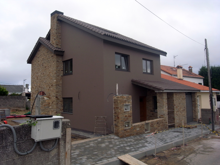 VIVIENDA UNIFAMILIAR EN MERA