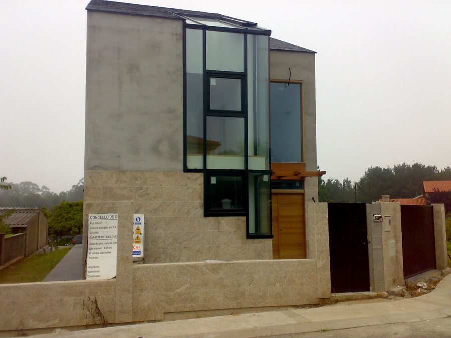 VIVIENDA UNIFAMILIAR EN MERA