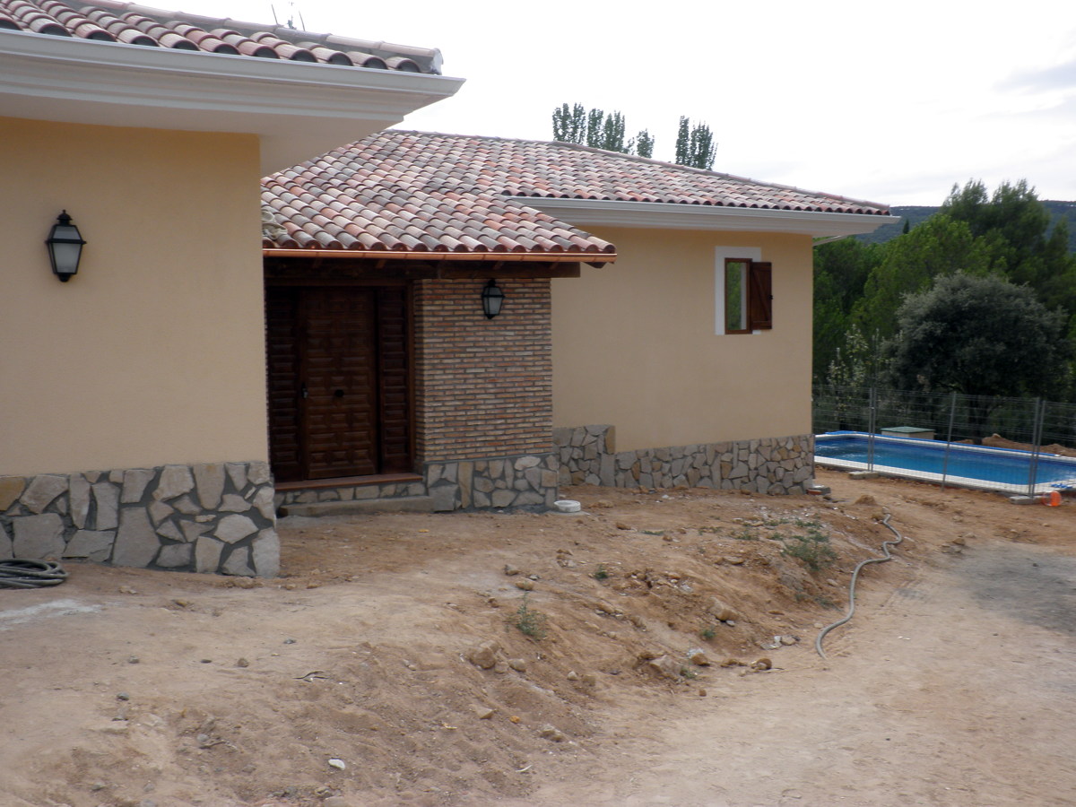 vivienda unifamiliar hecha en urbanizacion las brisas por empresa luis lopez cifuentes e hijos sl